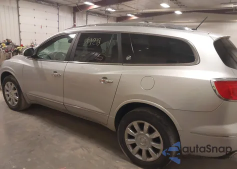 2014 Buick Enclave z USA, uszkodzony, nr VIN 5GAKVCKD2EJ245347